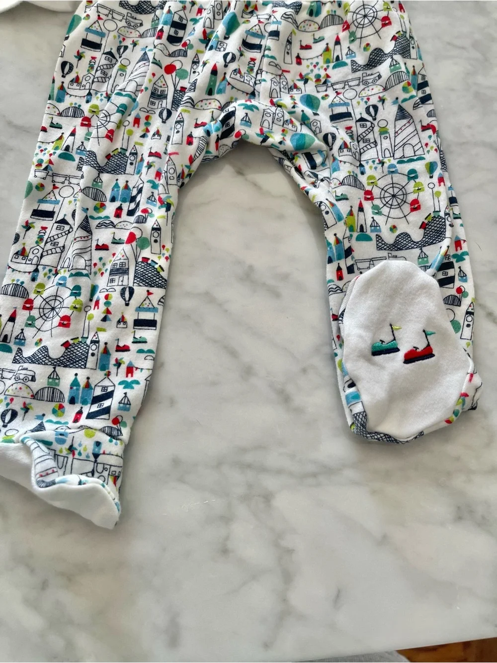 Magnetic Me 2 pc set London print with embroidery details